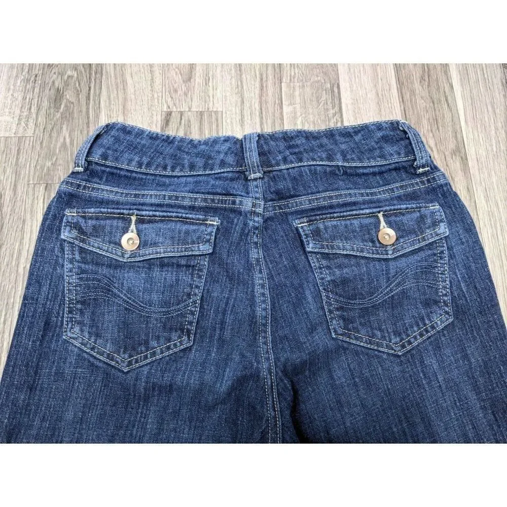 Lee Size 6 Medium Just Below Waist Embroidered Denim‎ Blue Jeans Capris